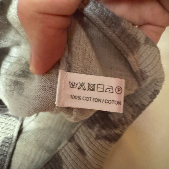 Perfect condition Lisa Todd Pop Star sweater, medium - Picture 6 of 8